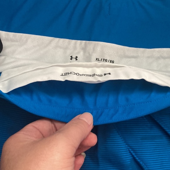 UA Speedpocket Run Shorts - Picture 3 of 11